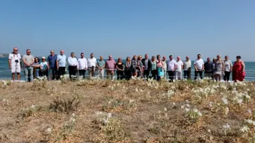 Urla'da Kum Zambakları Koruma Altına Alındı