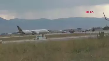 Uçak Bomba İhbari Üzerine Erzurum'a İniş Yaptı