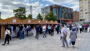Kırşehir 3. Kitap Fuarı Cacabey Meydanı'nda Açıldı