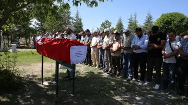 Polis Memuru Çiftin Cenazesi Defnedildi