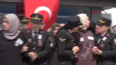 Ovacık'ta Şehit Olan Jandarma'nın Cenazesi Kocaeli'ye Getirildi