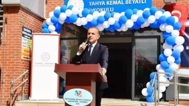 Sancaktepe Belediye Başkanı Alper Yeğin, Eğitim Öğretim Haftası etkinliğine katıldı