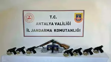 Antalya'da Kaçak Silah Operasyonu