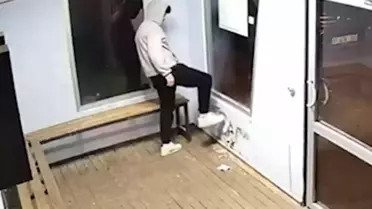 Çanakkale Çan Belediyesi, durağa zarar veren gençlere sürpriz sonlu uyarı videosu yayınladı