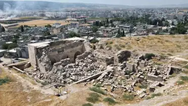 Raban Kalesi'ndeki Cami Onarım Bekliyor