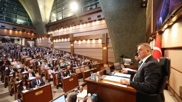 İBB Yüzme Havuzu Üyelik Ücretine Yüzde 150 Zam