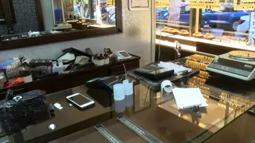 Kartal'da Kuyumcuya Silahlı Soygun