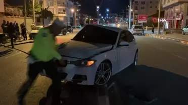 Burdur'da Kontrolden Çıkan Otomobil Aydınlatma Direğine Çarptı