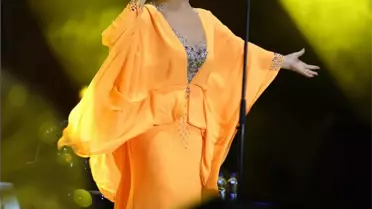 Emel Sayın Harbiye'de Konser Verecek