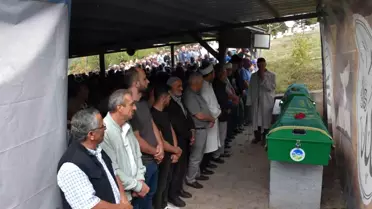 Girdikleri denizde boğulan 2 kardeş son yolculuğuna uğurlandı