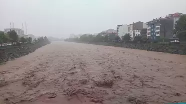 Trabzon'da Sağanak Etkili: Taşkın ve Heyelan