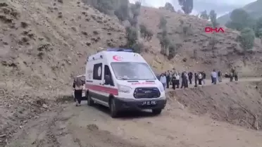 Şehit Abakay'ın Cenaze Törenine Giden Kamyonet Devrildi: 1 Ölü, 5 Yaralı
