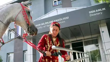 Atlı Okçuluk Tezini Ata Binen Şampiyon