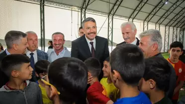 Hakkari'de Şehit Mehmet Ali Kaya Kapalı Spor Sahası Açıldı