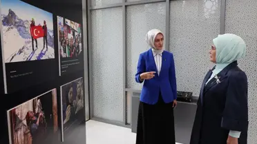 Erdoğan ve Emine Erdoğan, New York'ta Kadın Sergisini Ziyaret Etti