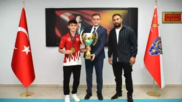 Kick Boks Şampiyonu Göksu'dan Ziyaret