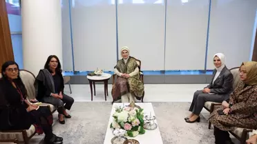Emine Erdoğan'dan Çocuklara Yönelik Proje Görüşmesi