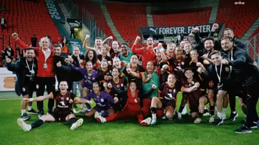 Galatasaray Kadın Futbol Takımı Tarihe Geçti