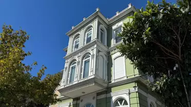 Sarıyer'deki yol yalısı rekor fiyatla satılığa çıkartıldı