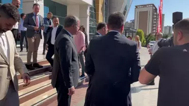 CHP Genel Başkan Yardımcıları Mersin Yenişehir Belediye Başkanı'nı Ziyaret Etti