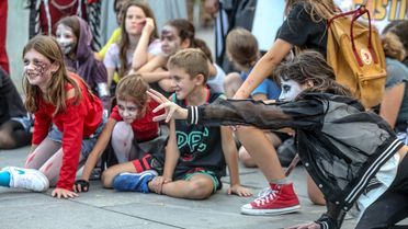 Belgrad'da Zombi Yürüyüşü