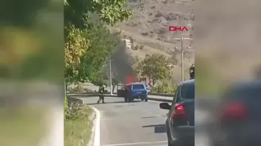 Elazığ'da Seyir Halindeki Otomobil Yandı