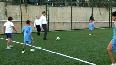 Bakan Kurum'dan Çocuklara Halı Saha Müjdesi
