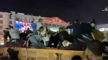Esenyurt'ta Konser Stantı Çöktü