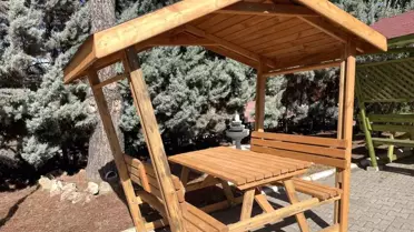 Osmaneli Belediyesi'nden Okullara ve Parklara Kamelya Dağıtımı