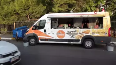 Balıkesir'den Gençlere Günaydın Çorbası İkramı
