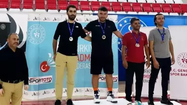 Turhan Güney Türkiye Badminton Şampiyonu Oldu