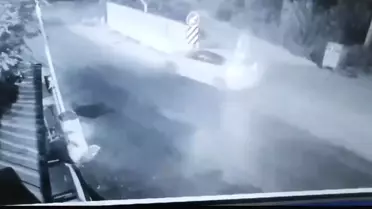 Adana'da Feci Kaza: 18 Yaşındaki Sürücü Hayatını Kaybetti