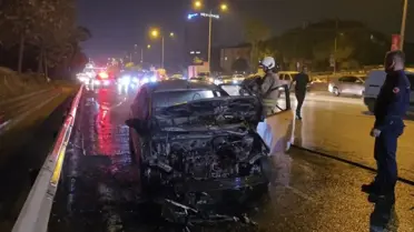 Kadıköy'de Otomobil Yangını