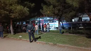 Diyarbakır'da Tren Kazası: 15 Yaşındaki Genç Ağır Yaralandı