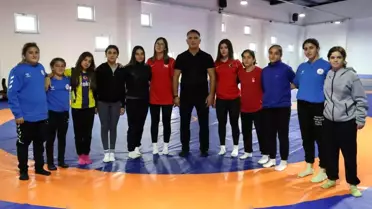 Zara'nın Kadın Güreş Takımı Başarılarıyla Dikkat Çekiyor