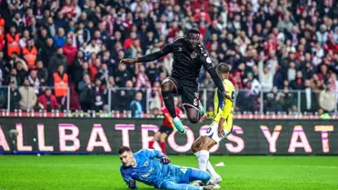 Trendyol Süper Lig: Fenerbahçe ve Samsunspor 2-2 Beraberlik