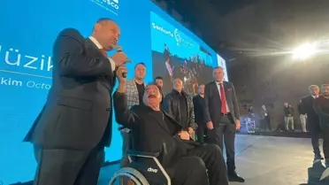 İbrahim Tatlıses'e, baba ocağında onur ödülü
