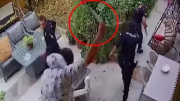Polis Memuruna Bıçaklı Saldırı
