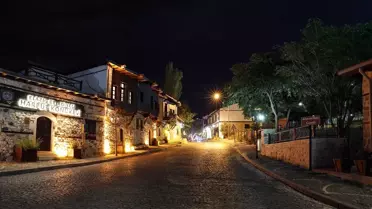 Harput'un Güzellikleri Gece Fotoğraflandı