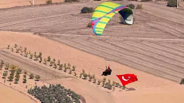 Bilecik'te Ata'ya Saygı Uçuşu