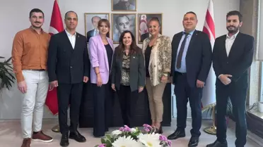 Karabağlar Belediyesi, KKTC Başkonsolosu'nu Ziyaret Etti