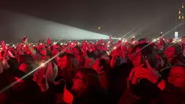 Berkay, Bursa'da Cumhuriyet Bayramı Konseri Verdi