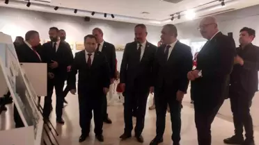 Cumhuriyet ve Atatürk Temalı Sanat Sergisi