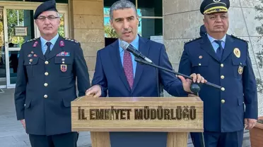 Uşak'ta jandarma ve emniyete yeni araçları teslim edildi