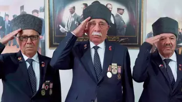 Aliağa Belediyesi'nden 29 Ekim'e Özel Video: Cumhuriyet Nedir?