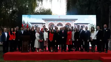 Çin'de, Cumhuriyet'in 101. yılı kutlandı