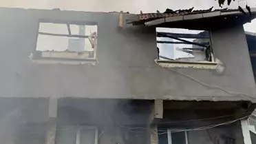 Orhaneli'nde Yangın: 2 Ev ve Samanlık Zarar Gördü