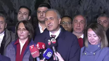 CHP'den Milli Eğitim Bakanlığı Önünde Oturma Eylemi... Özçağdaş,'Bakan Tekin Hakkında Görevi Kötüye Kullanmaktan Suç Duyurusunda Bulunacağız'
