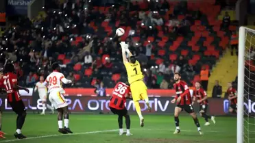 Gaziantep FK - Göztepe Maçında İlk Yarı Golsüz Beraberlik