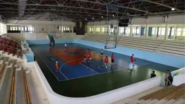 Süleyman Demirel Spor Salonu Kapandı